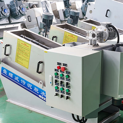 Machine de asséchage d'intégration de boue automatique de volute pour le traitement de boue de ferme