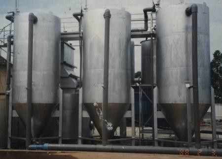 Réservoir de traitement des eaux résiduaires de membrane d'osmose d'inversion pour des systèmes de la CAHT