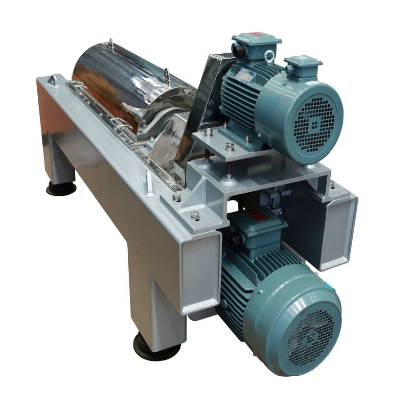4000 r/min Vitesse du bol Décanteur à vis à défilement Centrifugeuse pour déchargement automatique de boues et séparation d'huile