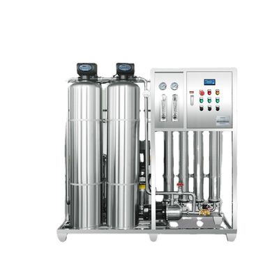 L'équipement pur de traitement de l'eau d'osmose d'inversion de l'eau a intégré 2t/H automatique
