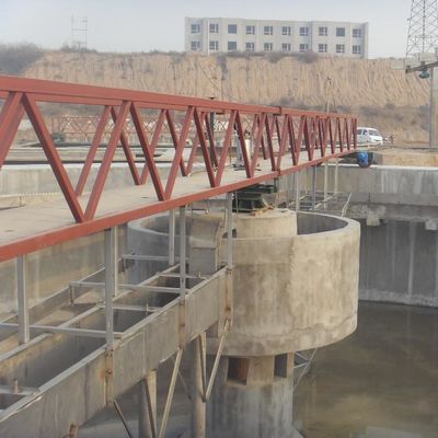 304 machine suspendue de traitement des eaux usées de grattoir de boue de l'acier inoxydable Center Drive