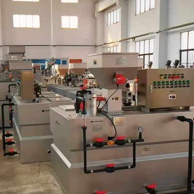 Équipement de dosage bas acide de floculant de 2000L/H PAM Automatic Dosing System Chloride