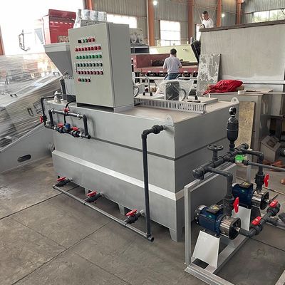 1500L/H a intégré le dispositif de dosage automatique PAC/PAM Chlorine Acid Alkali Dosing