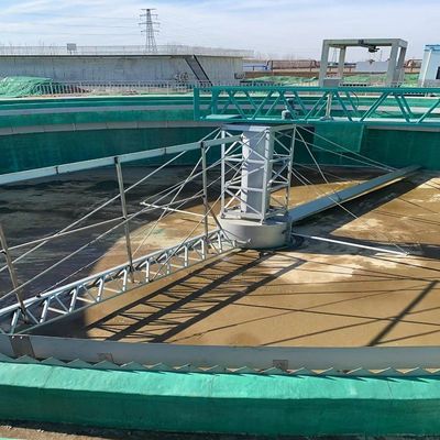 Réservoir de sédimentation périphérique de grattoir de boue d'entraînement de demi pont d'acier inoxydable