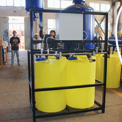 Système de dosage automatique de produits chimiques PE vertical intégré 500L/H
