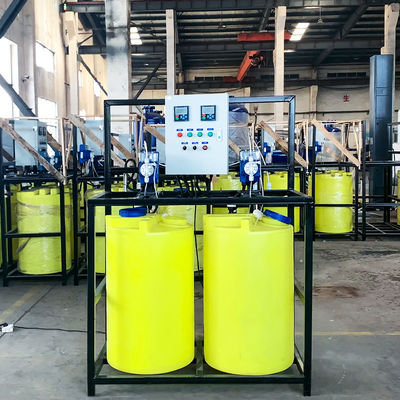 Système de dosage automatique de produits chimiques PE vertical intégré 500L/H