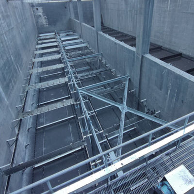 Les solides solubles enchaînent le grattoir de boue de plat à chaînes de grattoir de boue de traction pour le réservoir de sédimentation
