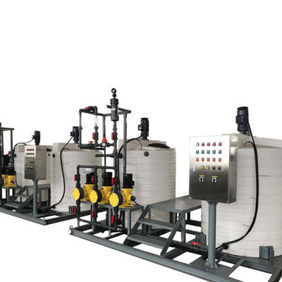 Coagulant économiseur d'énergie du PE 2000L/H dosant le système pour le stabilisateur de circulation de l'eau de refroidissement