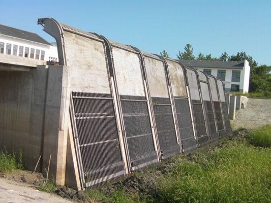 Écran de barre mécanique de garde de l'eau utilisé pour la station de pompage de rivière