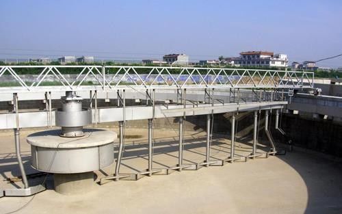 Traitement des eaux résiduaires de système de grattoir de boue d'entraînement de périmètre