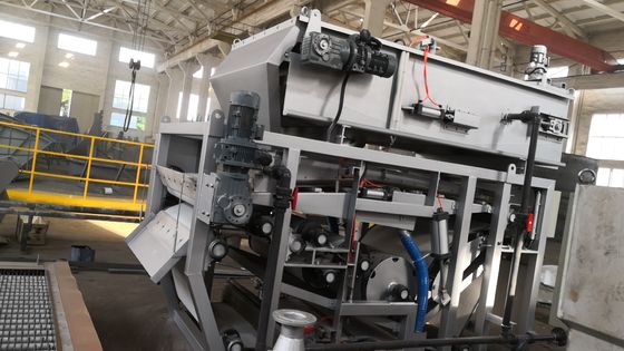 Épaississeur de boues par gravité pour les eaux usées biochimiques - Capacité 60 m3/h, construction en acier au carbone