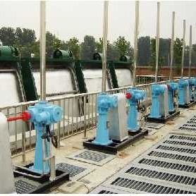 Écran de barre mécanique de garde de l'eau utilisé pour la station de pompage de rivière