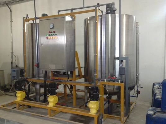 Système de dosage chimique d'acier inoxydable, l'eau médicale dosant la machine