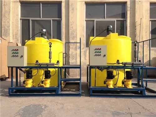 Unité de dosage chimique remplissante automatique 1000L/H jaune
