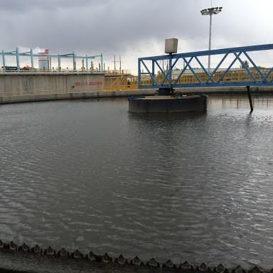 Équipement de grattoir de boue de pont de machine d'aspiration de boue d'entraînement de périmètre plein