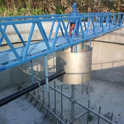 Système de grattoir de boue ISO9001, traitement des eaux résiduaires de grattoir de 50m