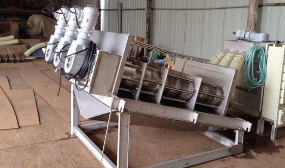 Trois catégorie industrielle de asséchage empilée de machine de boue de vis du moteur 300